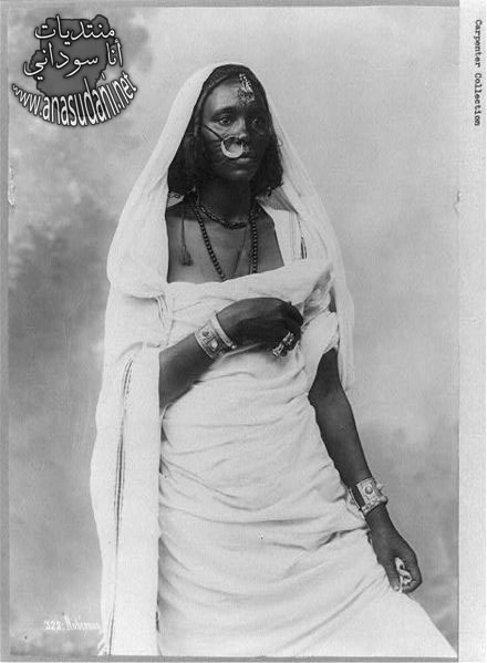 امرأة  من النوبي بين 1890 و 1923