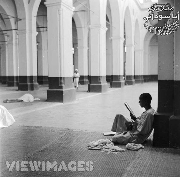 من داخل مسجد 1950