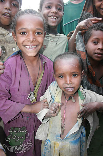 اطفال سودانين